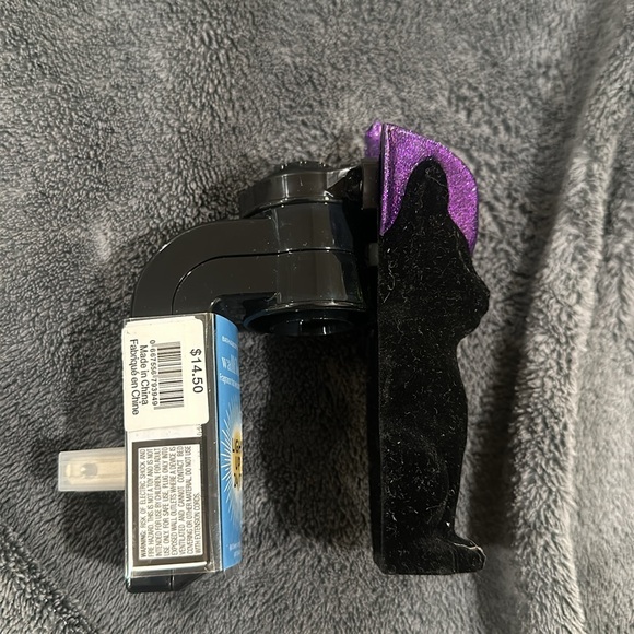 Bath&Body Works Velvet cat 🐈‍⬛ with purple witch hat light up wallflower plug - Picture 4 of 5